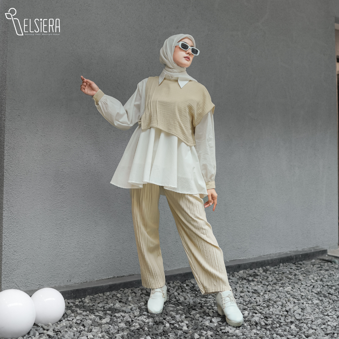 Haneen Set Tops & Vest Broken White