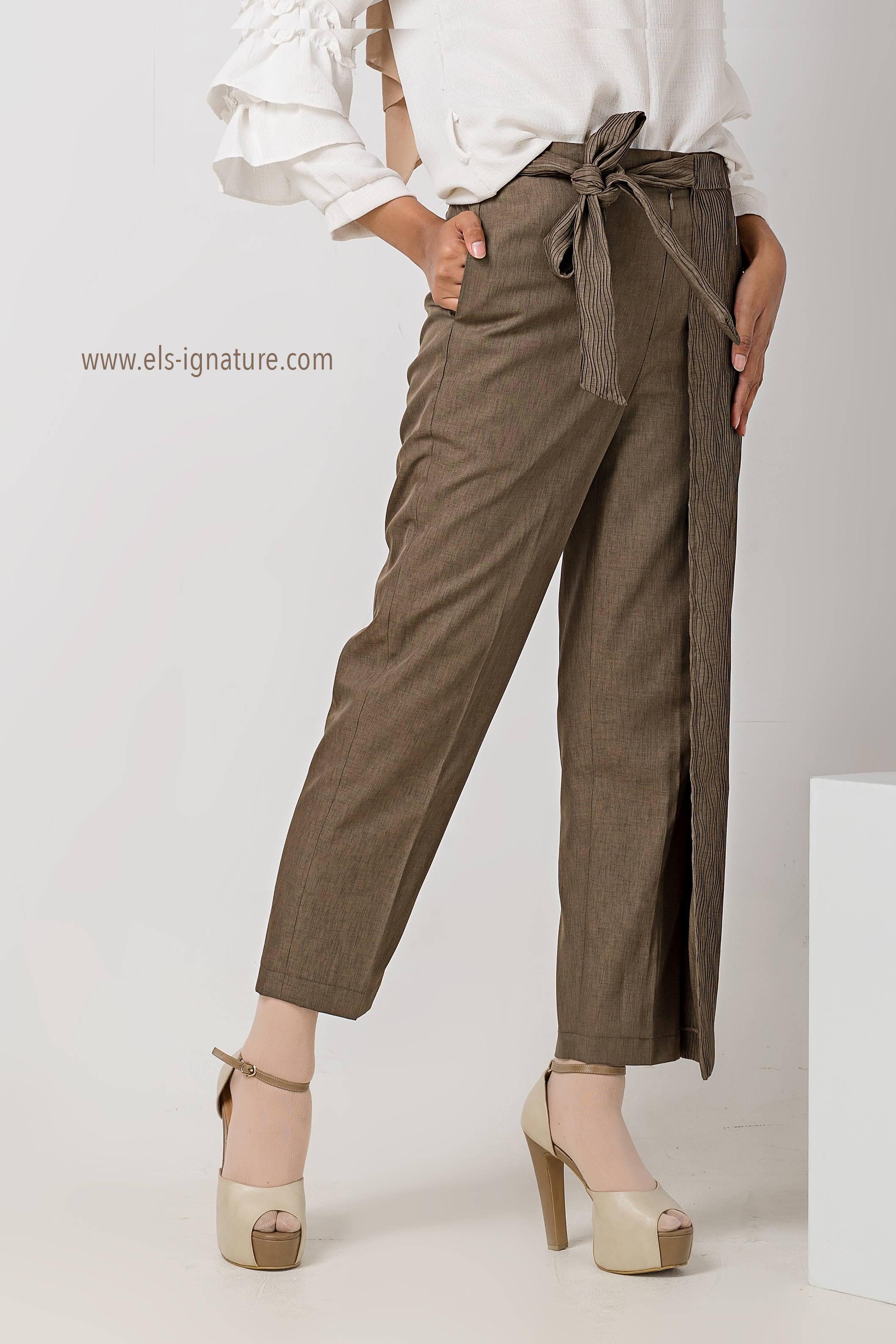 Daila Pants Brown